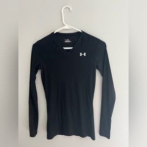 Light weight Under Armor long sleeve